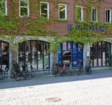 Biblioteksmedarbetare i skottlinjen