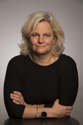 PRIVATE-bibliotekKari-Linder