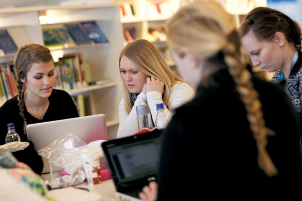 8-11 Skolebibliotek - oppslagsbilde