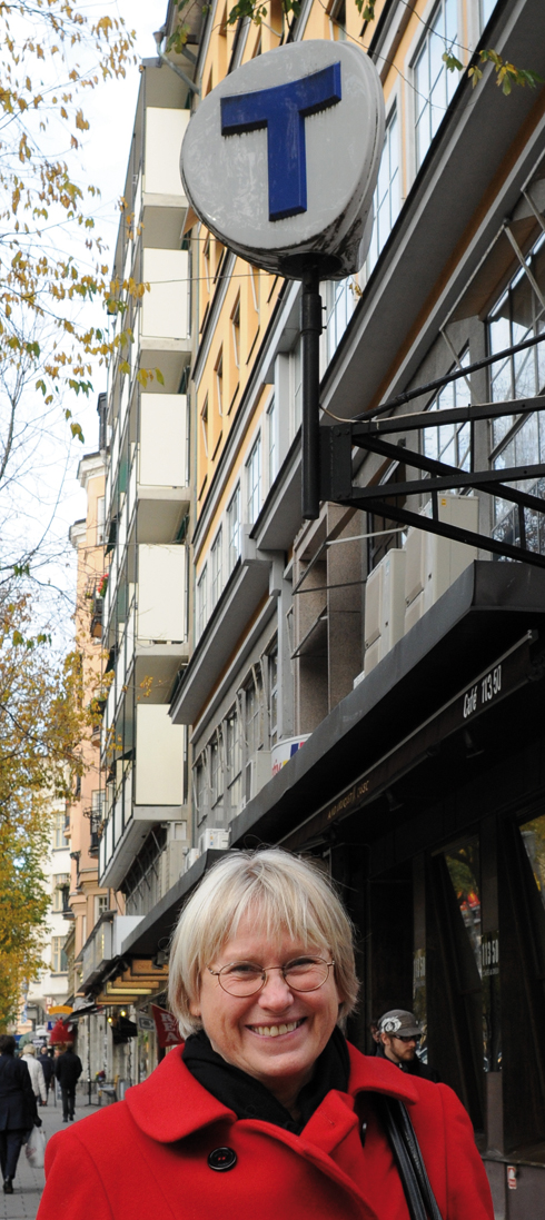 26-27 T-bane-bibliotek i Stockholm.jpg